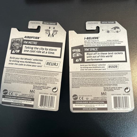 Lot of 8 Hot Wheels Cars New in Package 2017 Minecraft Batman Street Beasts HW - Picture 7 of 12